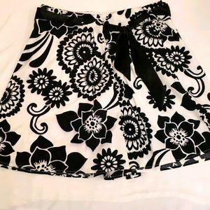 AB Studio Midi Flare Skirt Floral Black White Women's 14